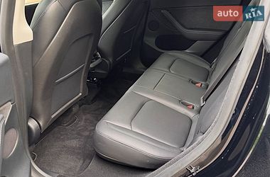 Внедорожник / Кроссовер Tesla Model Y 2024 в Киеве