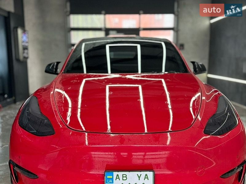 Tesla Model Y 2022