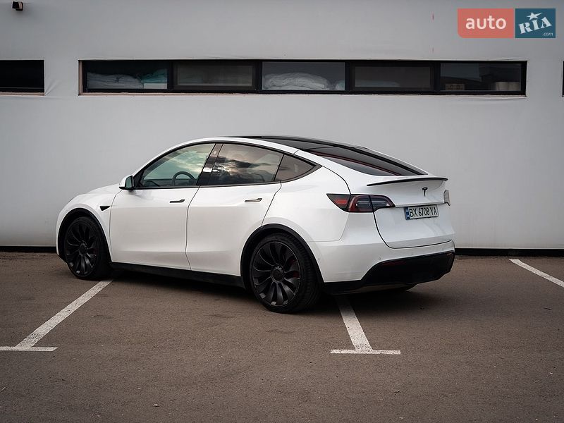 Внедорожник / Кроссовер Tesla Model Y 2020 в Хмельницком
