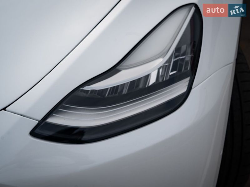 Внедорожник / Кроссовер Tesla Model Y 2020 в Хмельницком