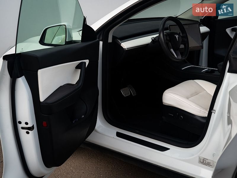 Внедорожник / Кроссовер Tesla Model Y 2020 в Хмельницком