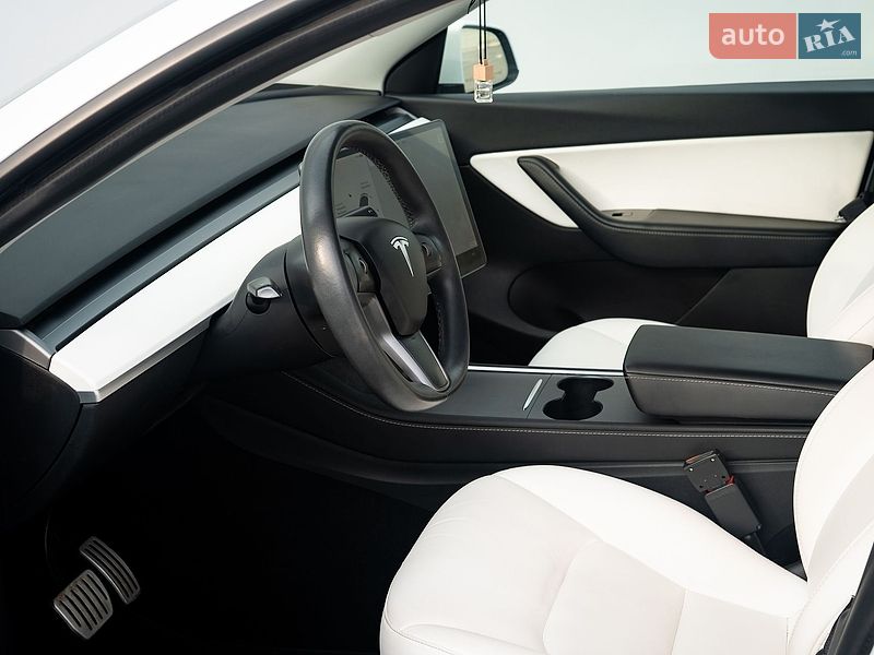 Внедорожник / Кроссовер Tesla Model Y 2020 в Хмельницком