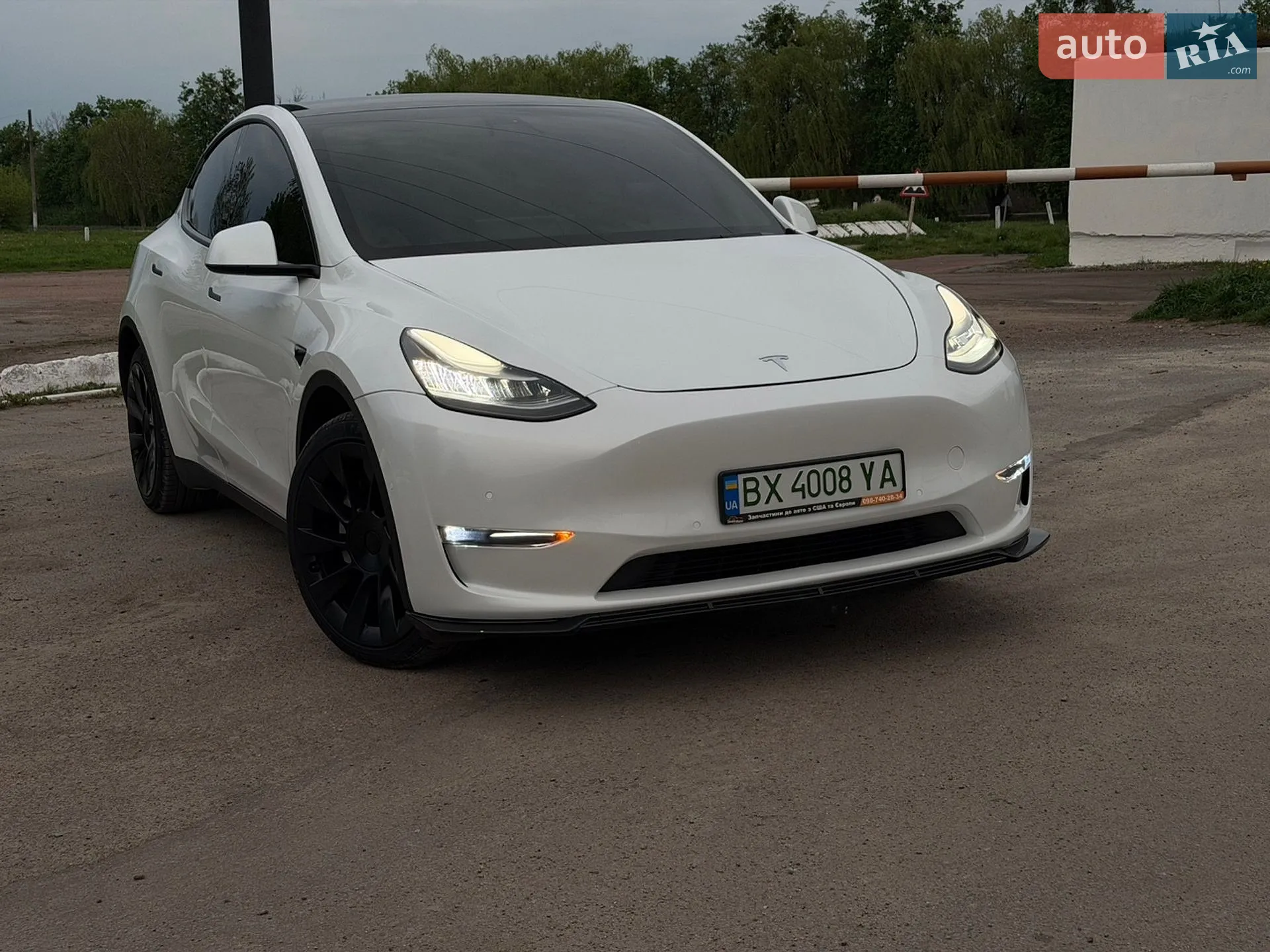 2020 Tesla Model Y - мініатюра 4