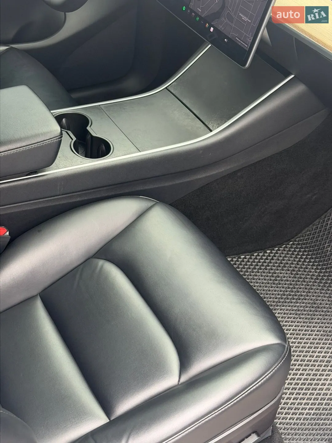 2020 Tesla Model Y - мініатюра 19