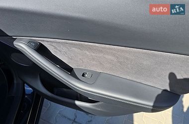 Внедорожник / Кроссовер Tesla Model Y 2023 в Луцке