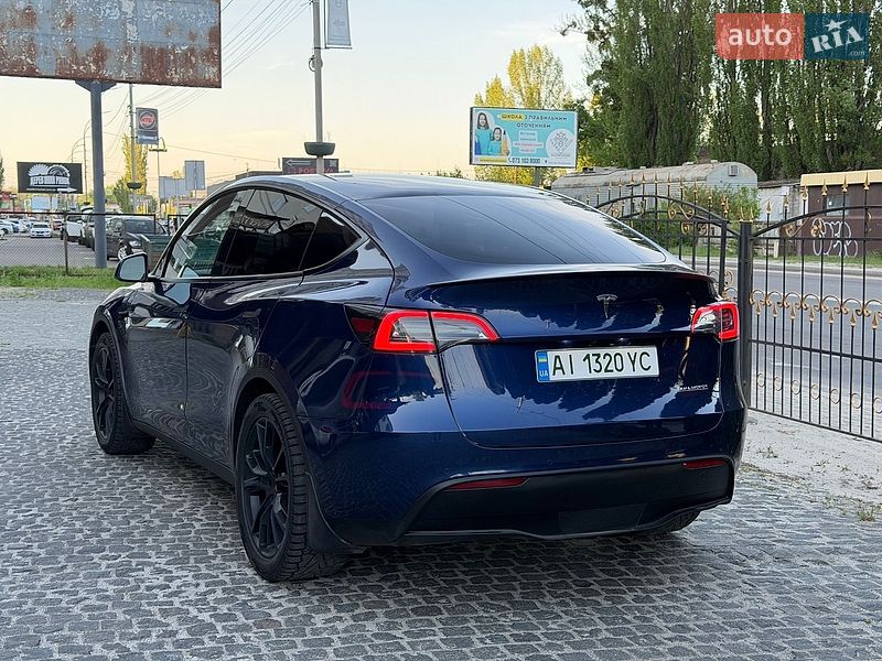 Внедорожник / Кроссовер Tesla Model Y 2022 в Киеве