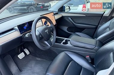 Внедорожник / Кроссовер Tesla Model Y 2022 в Киеве