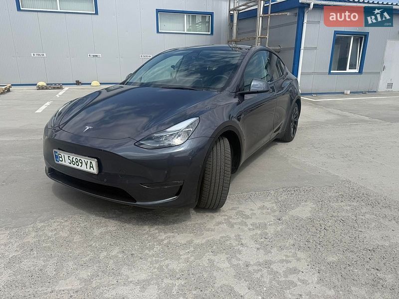 Tesla Model Y 2022