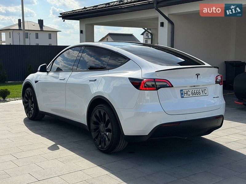 Внедорожник / Кроссовер Tesla Model Y 2021 в Ивано-Франковске