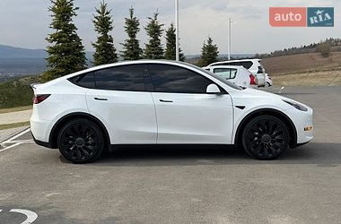Внедорожник / Кроссовер Tesla Model Y 2021 в Ивано-Франковске