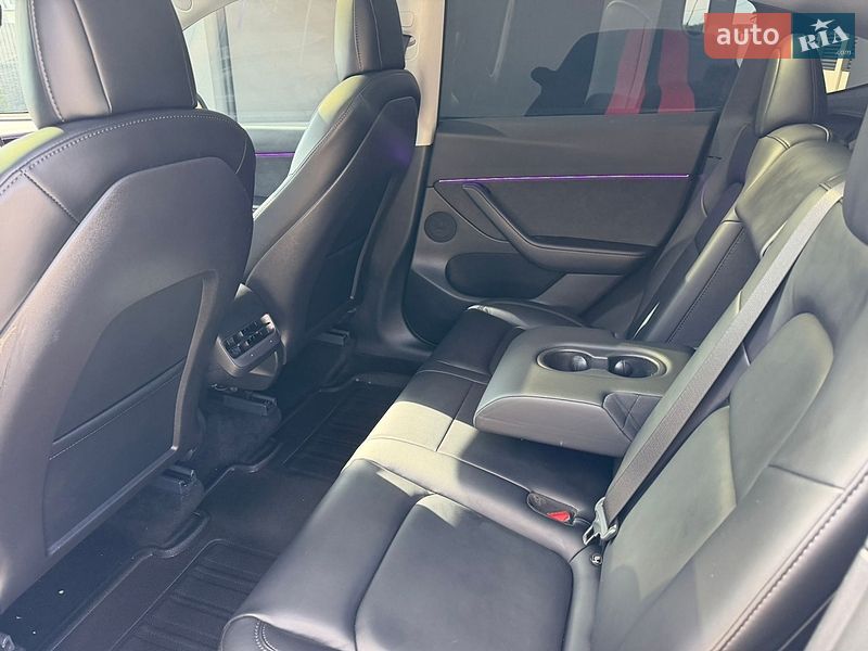 Внедорожник / Кроссовер Tesla Model Y 2021 в Ивано-Франковске