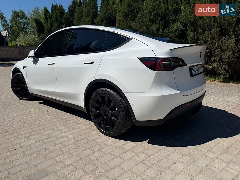 Позашляховик / Кросовер Tesla Model Y 2022 в Самборі