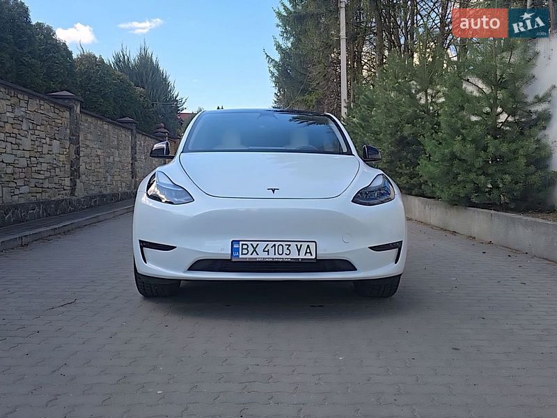 Внедорожник / Кроссовер Tesla Model Y 2022 в Хмельницком