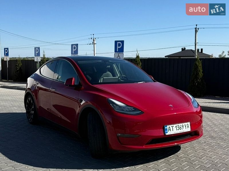 Tesla Model Y 2021
