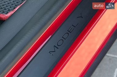 Внедорожник / Кроссовер Tesla Model Y 2021 в Львове