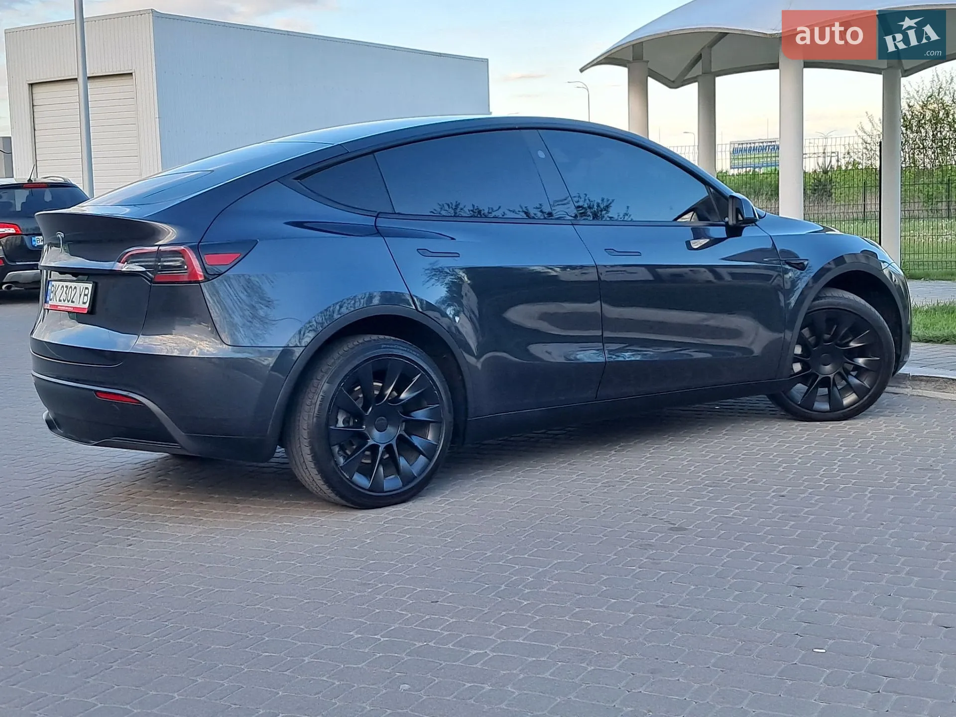 2024 Tesla Model Y - мініатюра 21