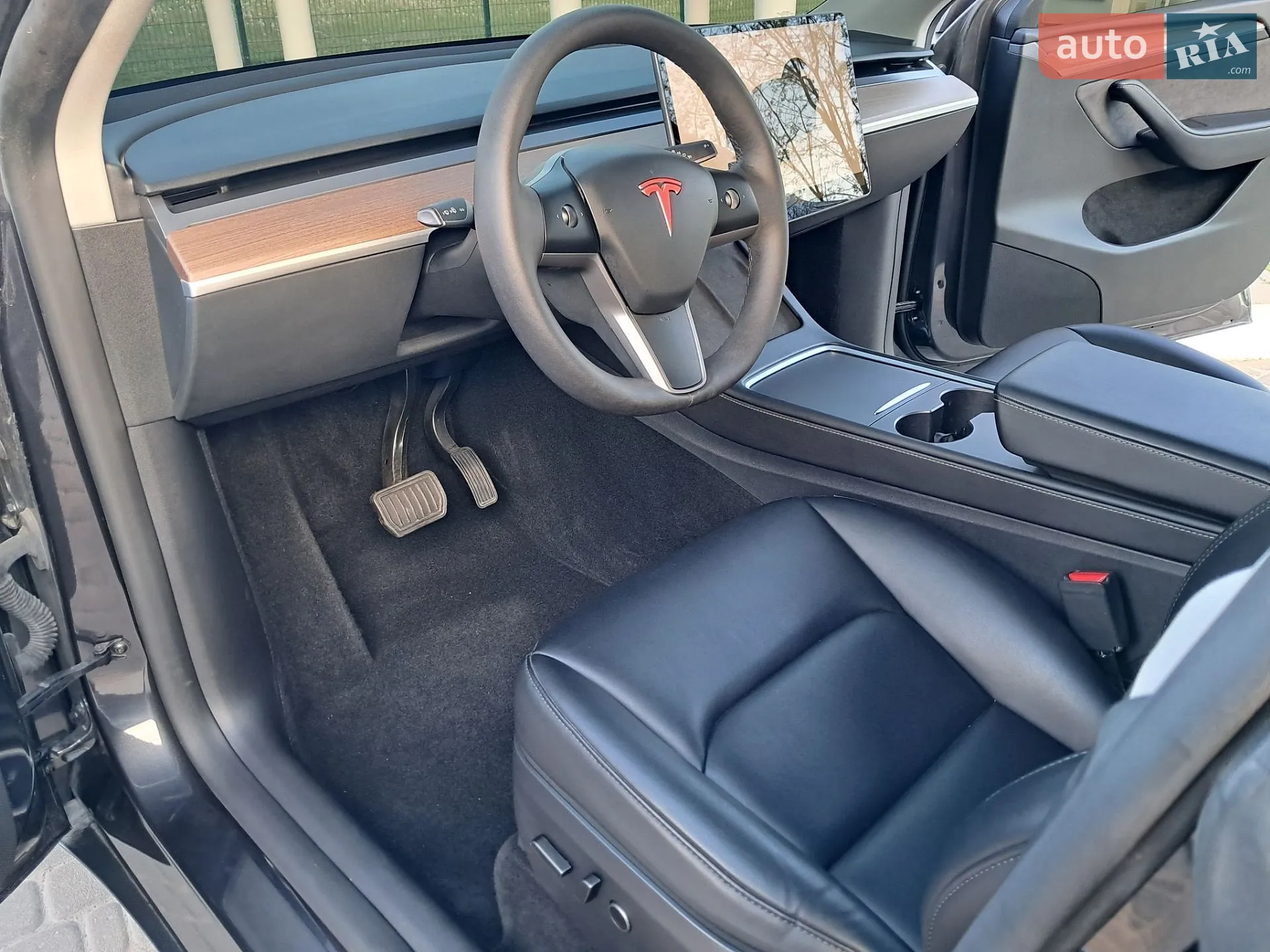 2024 Tesla Model Y - мініатюра 39