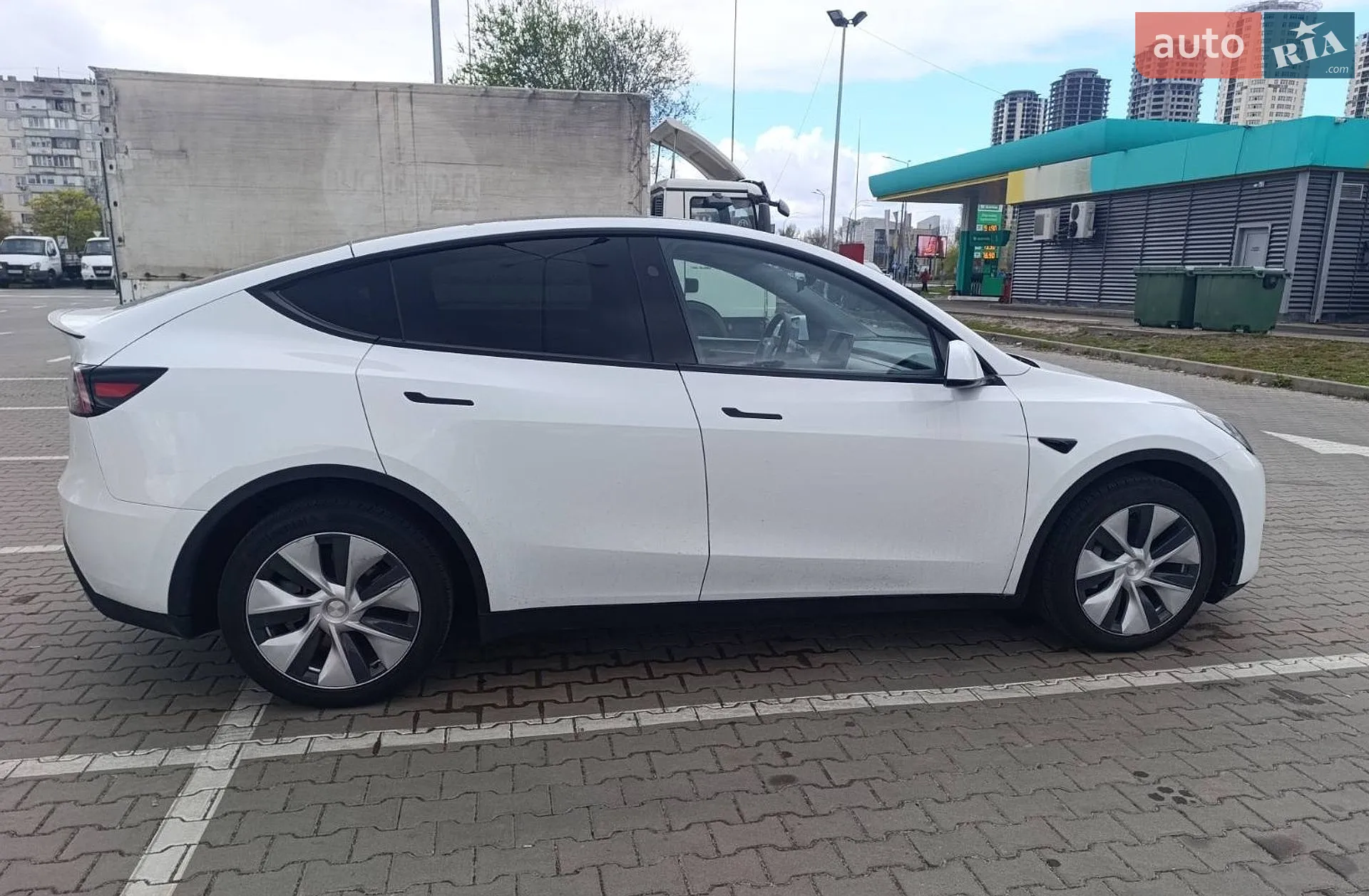 2024 Tesla Model Y - мініатюра 5