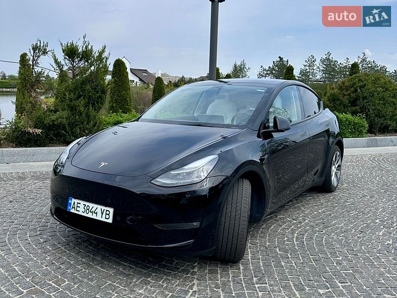 Внедорожник / Кроссовер Tesla Model Y 2022 в Днепре