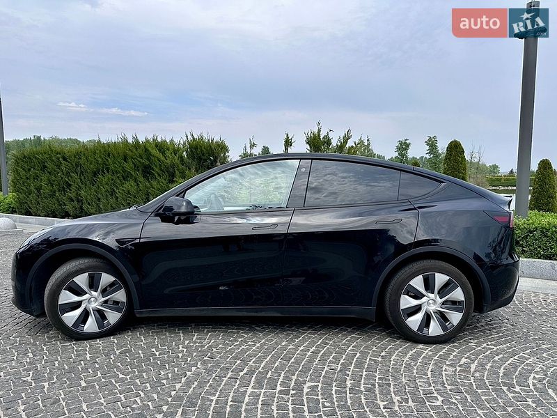 Внедорожник / Кроссовер Tesla Model Y 2022 в Днепре