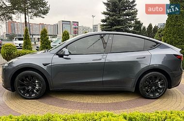 Внедорожник / Кроссовер Tesla Model Y 2021 в Львове