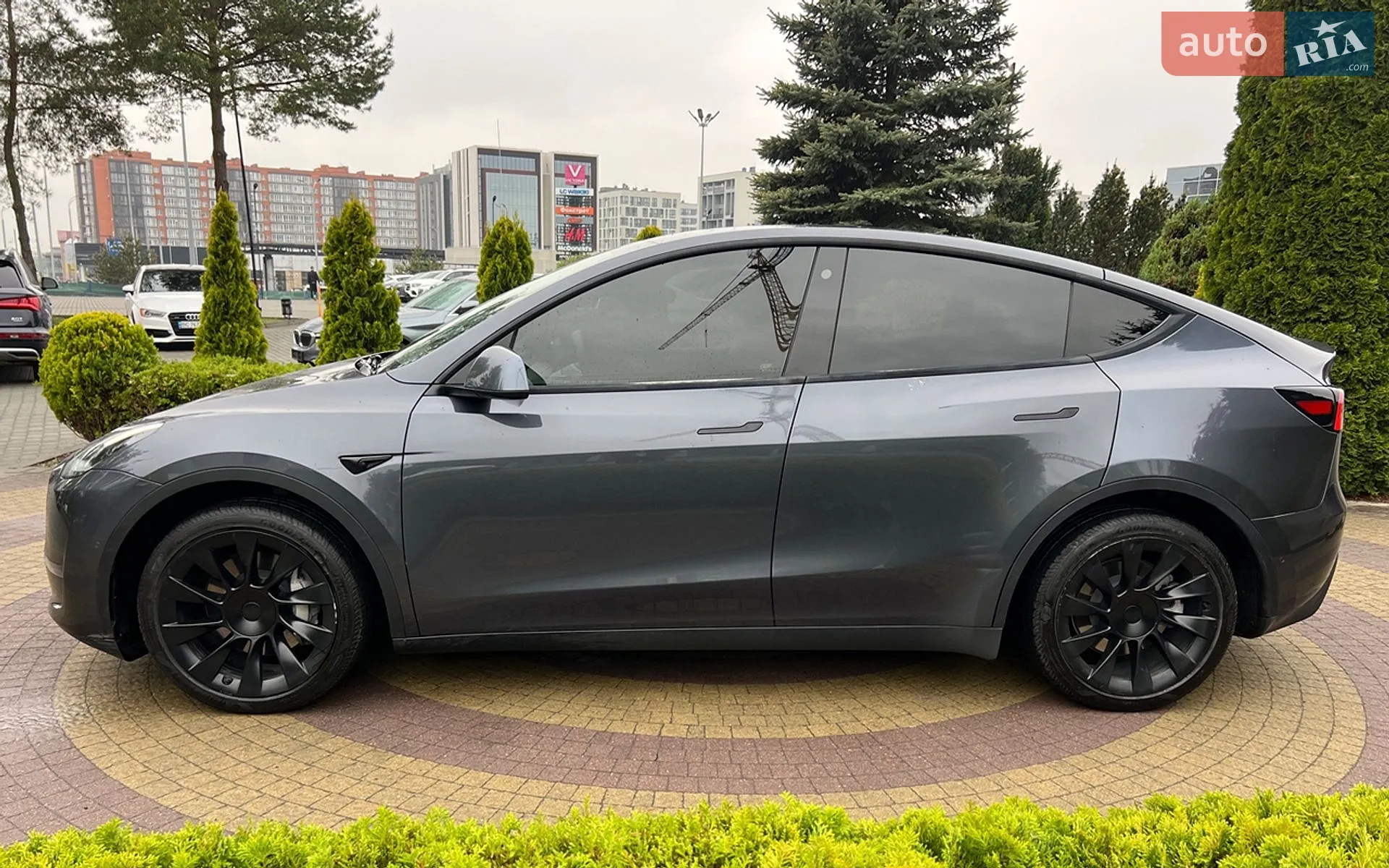 2021 Tesla Model Y - мініатюра 4