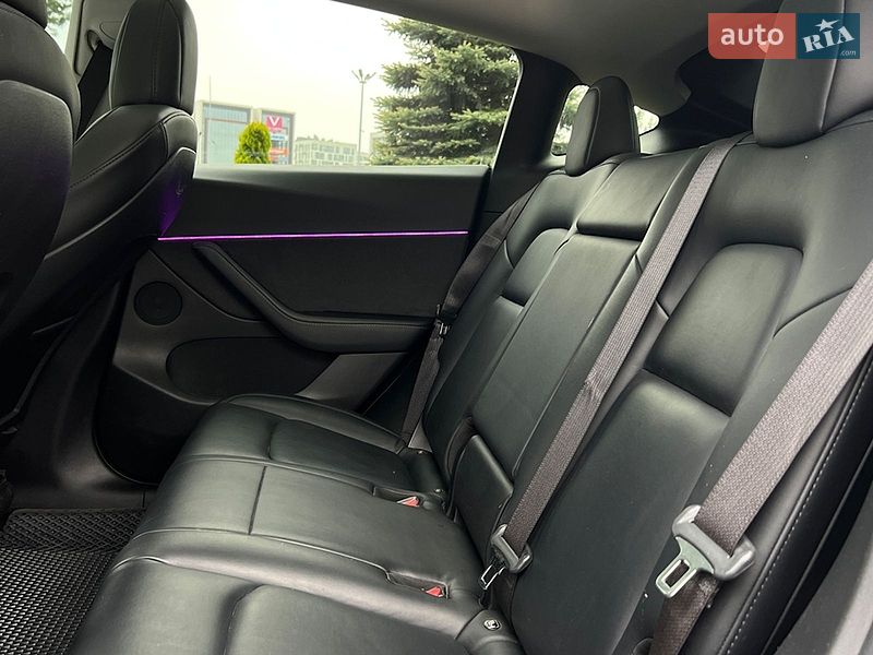 Внедорожник / Кроссовер Tesla Model Y 2021 в Львове