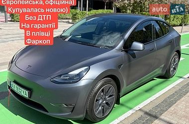 Внедорожник / Кроссовер Tesla Model Y 2023 в Киеве