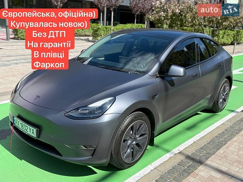 Внедорожник / Кроссовер Tesla Model Y 2023 в Киеве