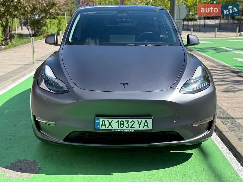 Внедорожник / Кроссовер Tesla Model Y 2023 в Киеве