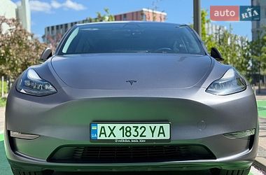 Внедорожник / Кроссовер Tesla Model Y 2023 в Киеве