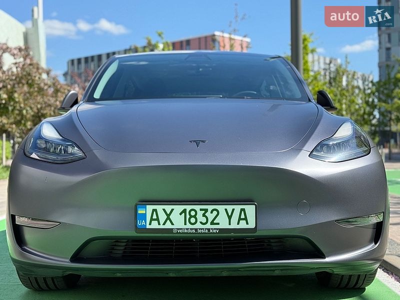Внедорожник / Кроссовер Tesla Model Y 2023 в Киеве