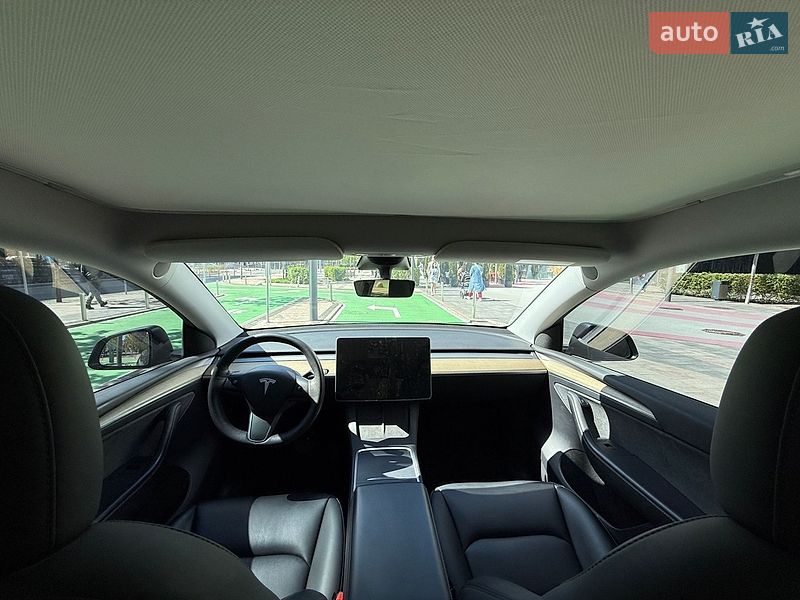 Внедорожник / Кроссовер Tesla Model Y 2023 в Киеве