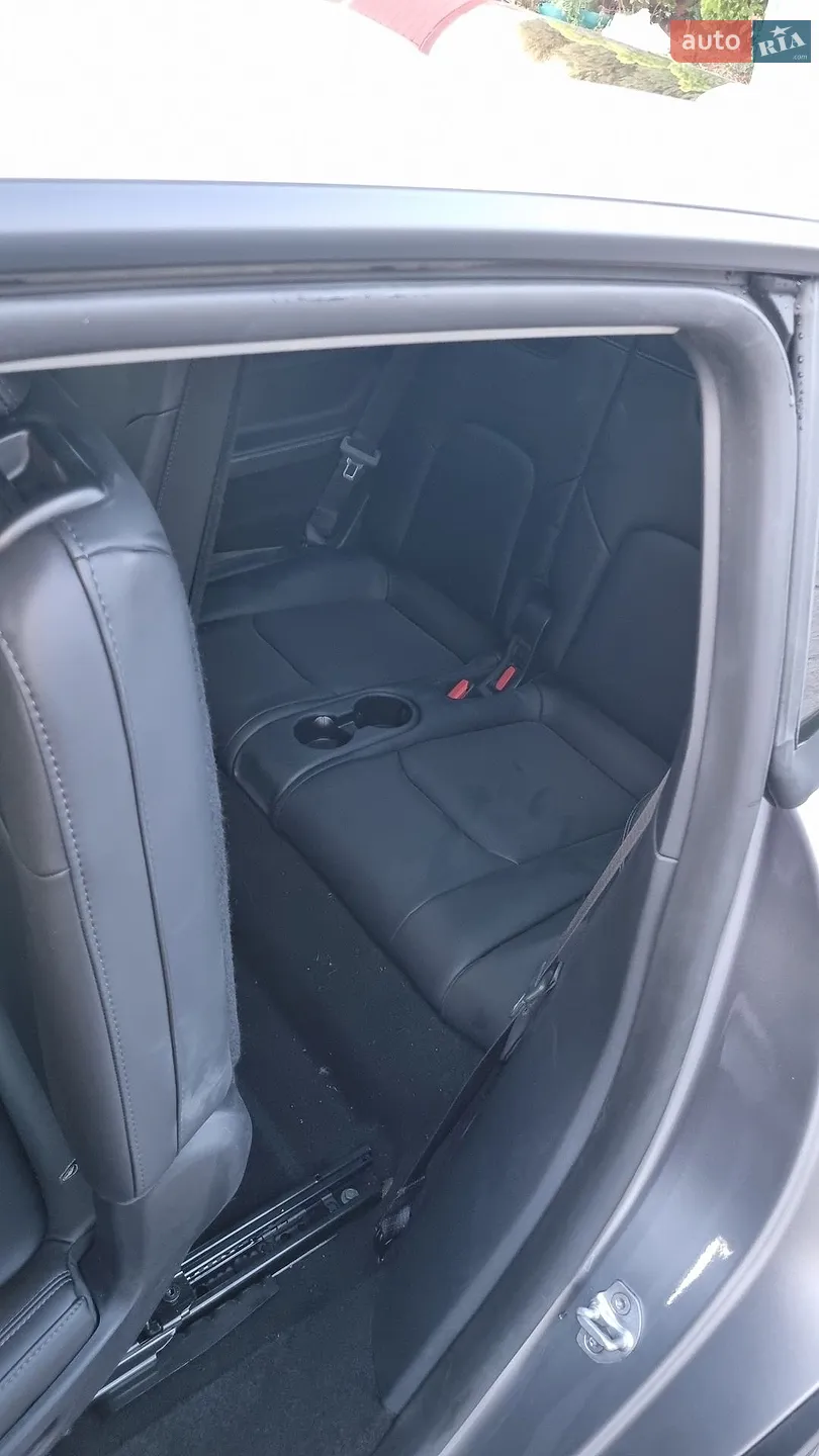 2025 Tesla Model Y - мініатюра 16