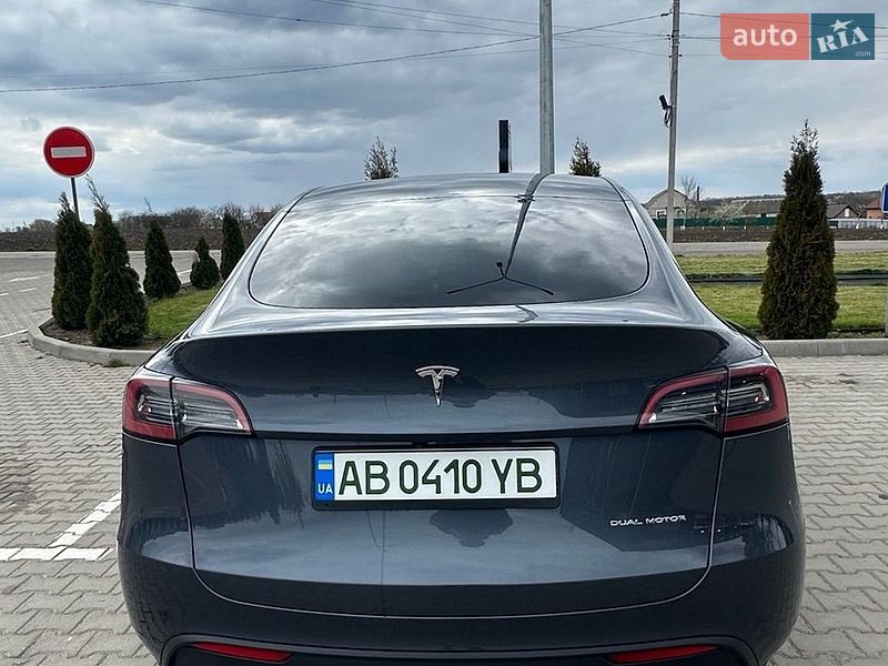 Позашляховик / Кросовер Tesla Model Y 2023 в Вінниці