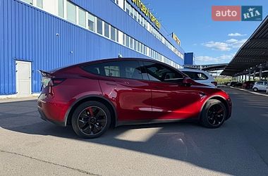 Позашляховик / Кросовер Tesla Model Y 2024 в Києві
