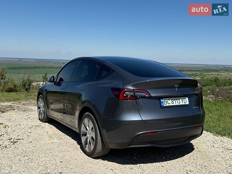 Позашляховик / Кросовер Tesla Model Y 2023 в Львові