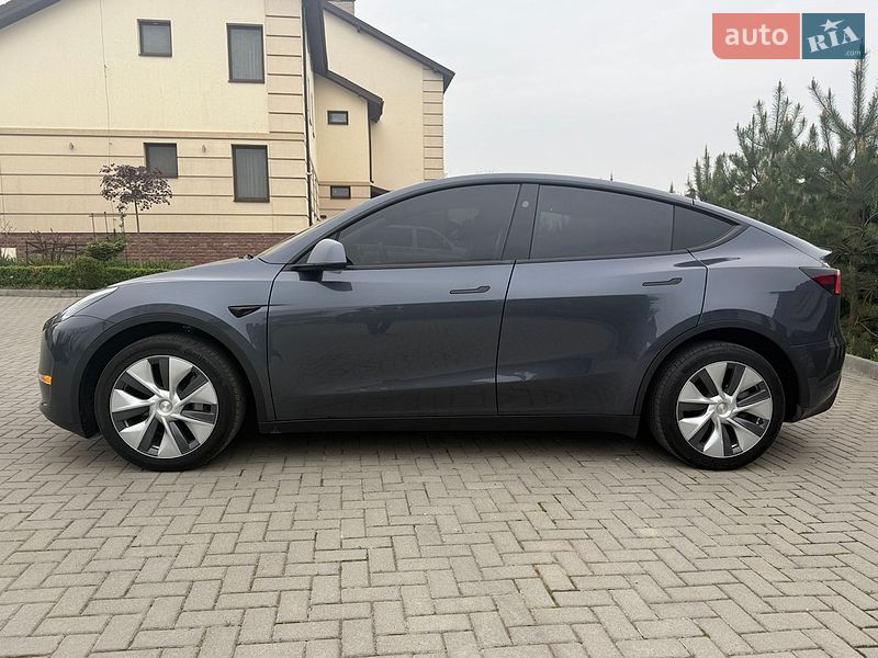Позашляховик / Кросовер Tesla Model Y 2023 в Львові