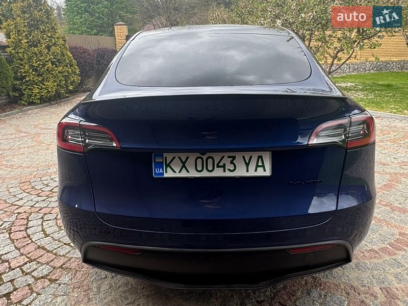 Внедорожник / Кроссовер Tesla Model Y 2024 в Харькове