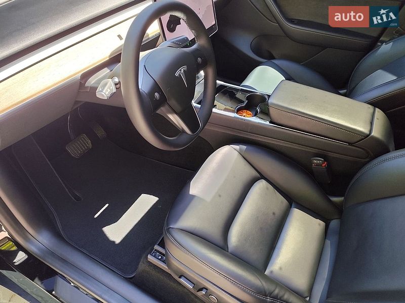 Внедорожник / Кроссовер Tesla Model Y 2020 в Одессе
