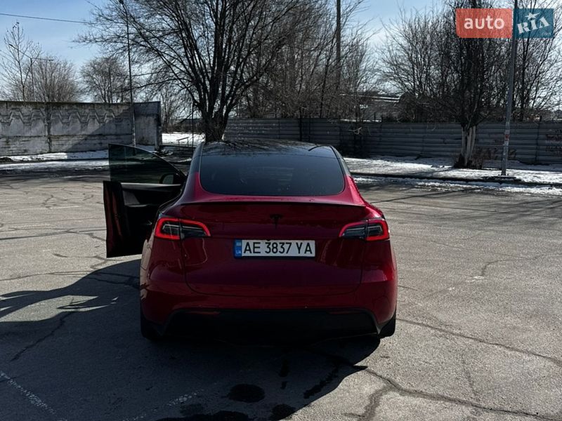 Внедорожник / Кроссовер Tesla Model Y 2021 в Днепре