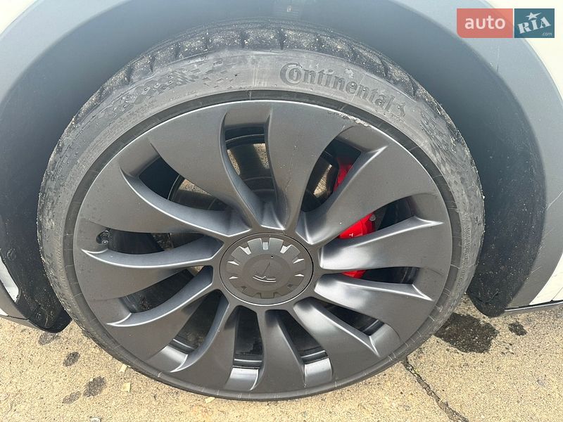 Внедорожник / Кроссовер Tesla Model Y 2022 в Одессе