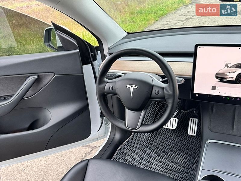 Внедорожник / Кроссовер Tesla Model Y 2022 в Одессе