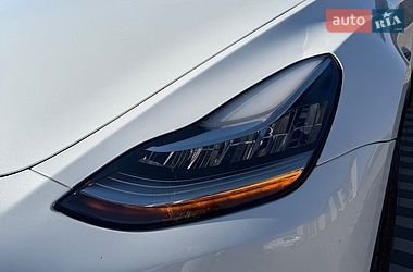 Позашляховик / Кросовер Tesla Model Y 2023 в Києві