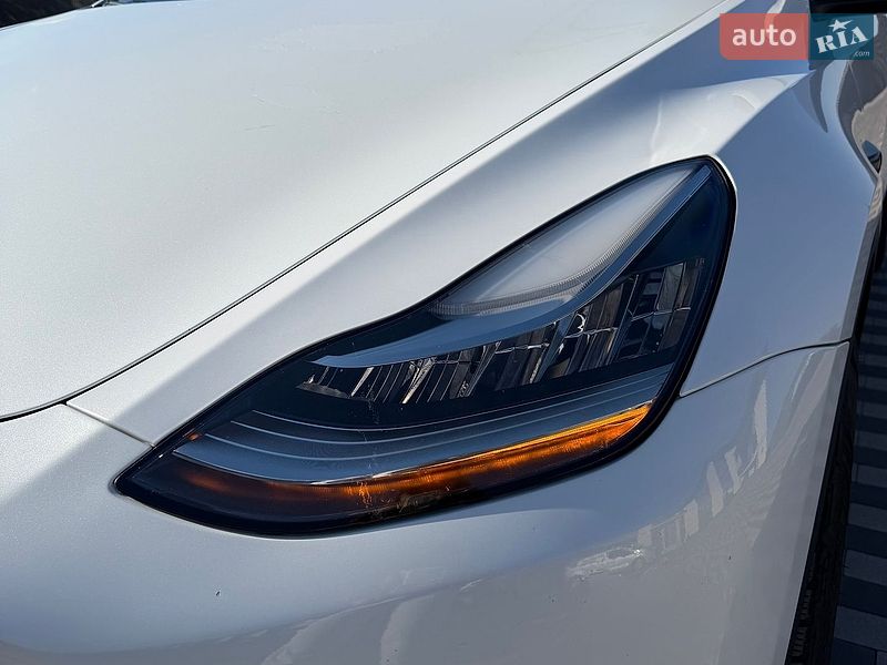 Позашляховик / Кросовер Tesla Model Y 2023 в Києві