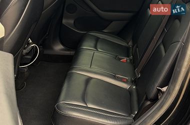 Внедорожник / Кроссовер Tesla Model Y 2021 в Киеве