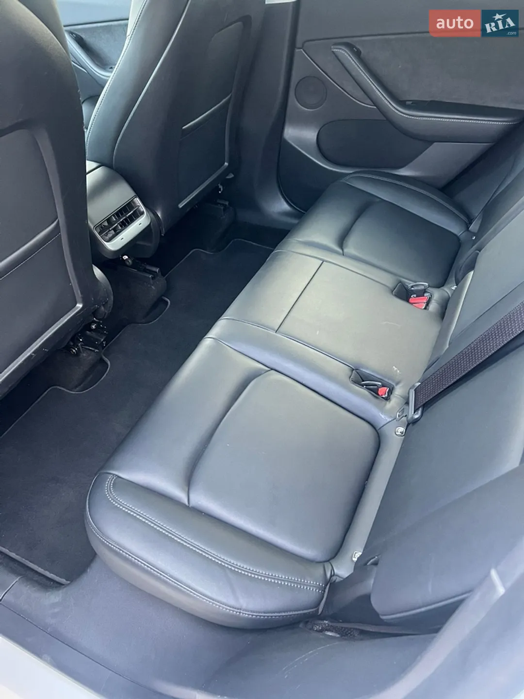 2021 Tesla Model Y - мініатюра 10