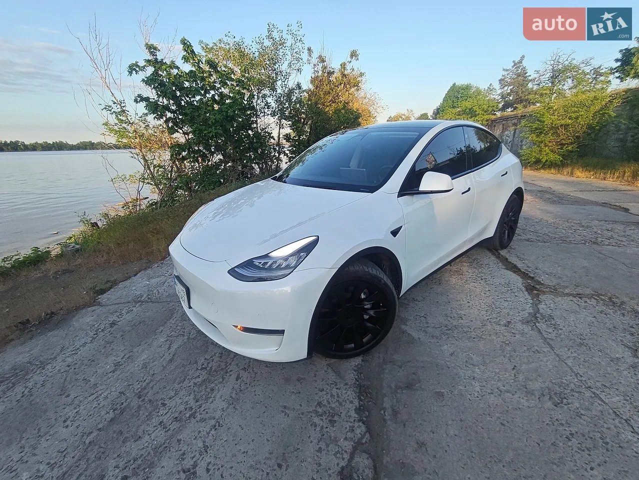 2020 Tesla Model Y - мініатюра 20