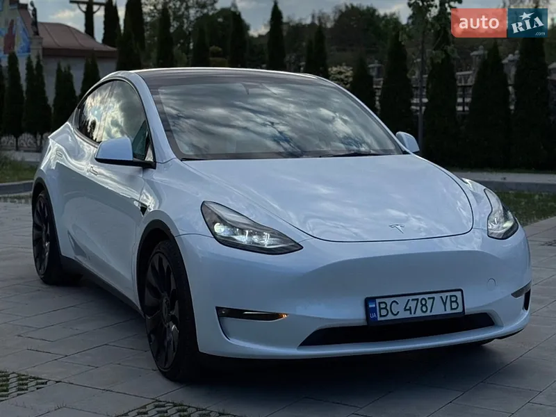 Tesla Model Y