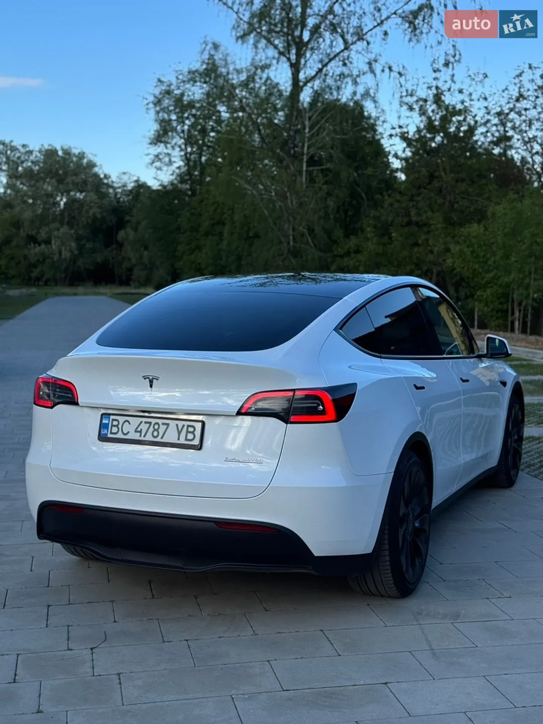 2022 Tesla Model Y - мініатюра 11